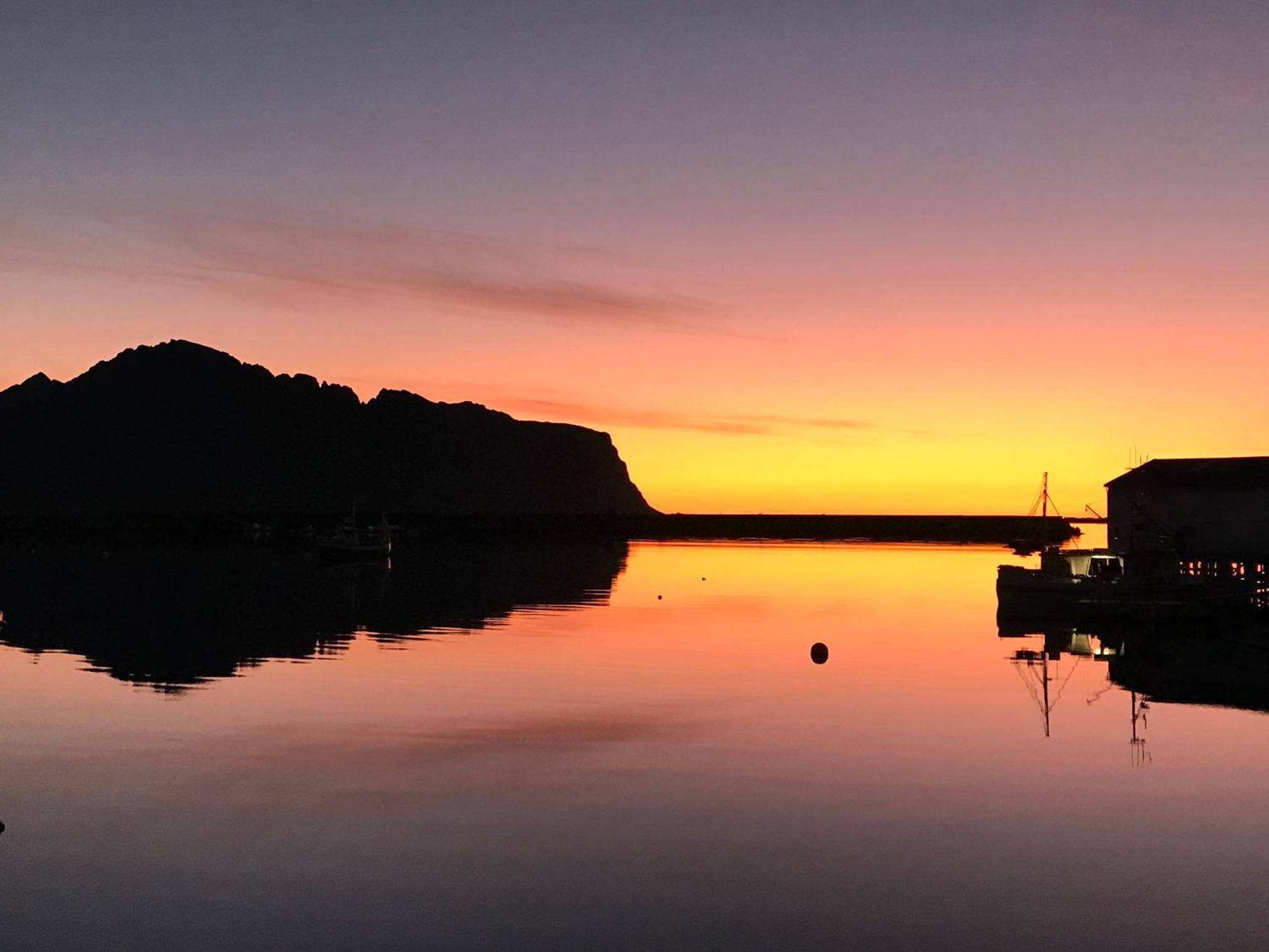 Вилла Stamsund Authentic Rorbu Экстерьер фото